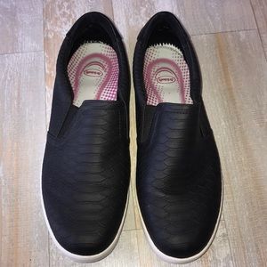 Dr. Scholl’s black leather slip on sneakers 9.5